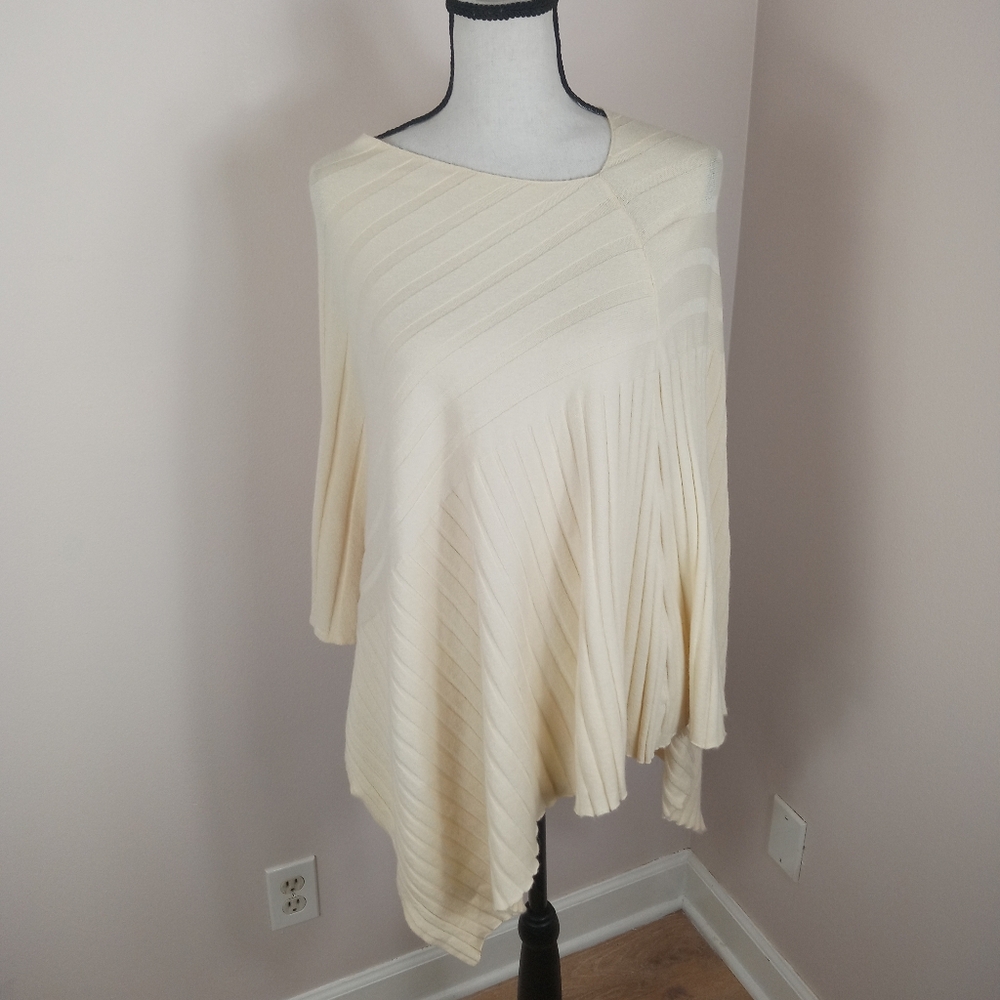 ♥️ Solid Pale Yellow One Size Knit Lightweight Poncho Sweater